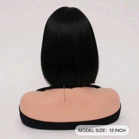 LydiaMFashions Black Short Hair Bob Wig new - Picture 6 of 6